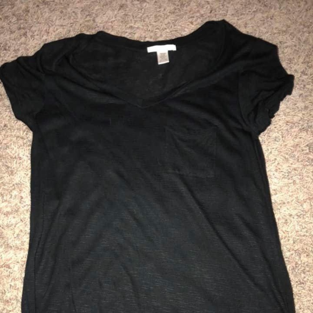 Black t-shirt